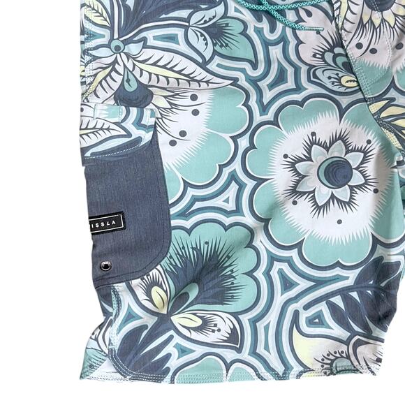 Men's Vissla Stretch Mongo Hawaiian Board Shorts - 36 - $65 Retail - Picture 2 of 5